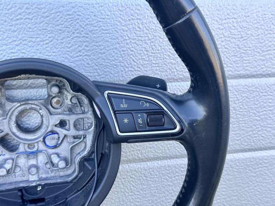 Трилъчев волан AUDI A6 A7 4G