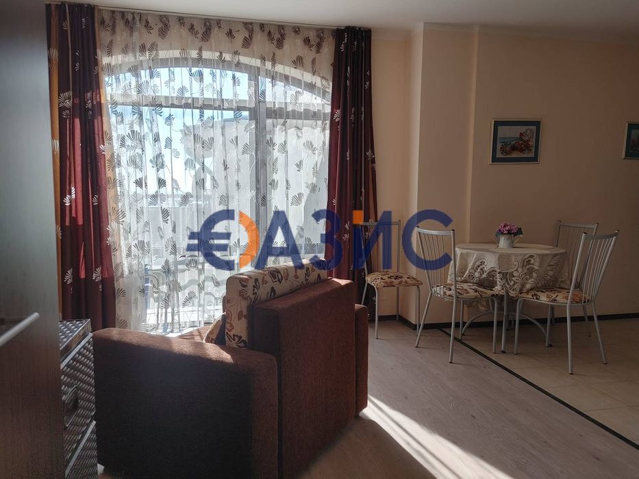 Просторно студио в Свети Никола, Кошарица, България, 60 кв. м, цена 50