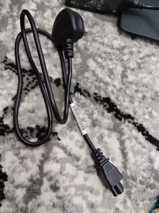 Noutbook HP sotiladi