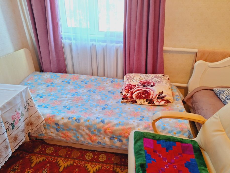 Кровать односпальная ,полуторка