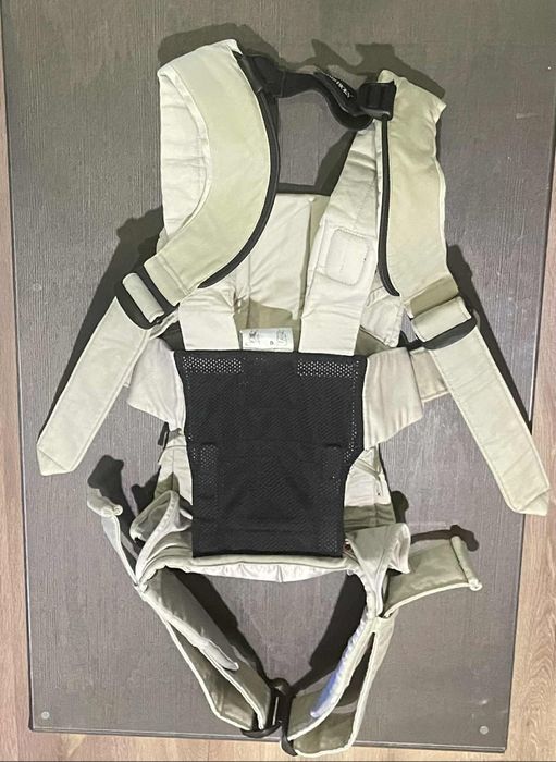 Ергономична раница и кенгуру - BabyBjorn