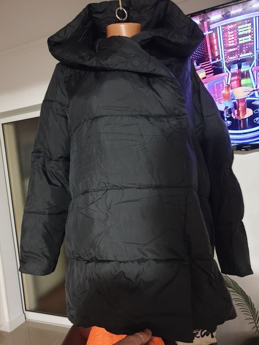 Vand haina LIVIANA CONTI marimea 42