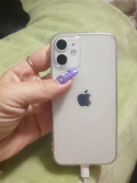 Iphone 12 mini продаю