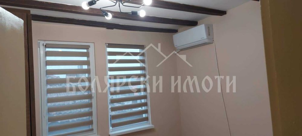 Дава се под наем Етаж от къща в Велико Търново, Център - 60 кв.м за 280.5 € - Снимка #6