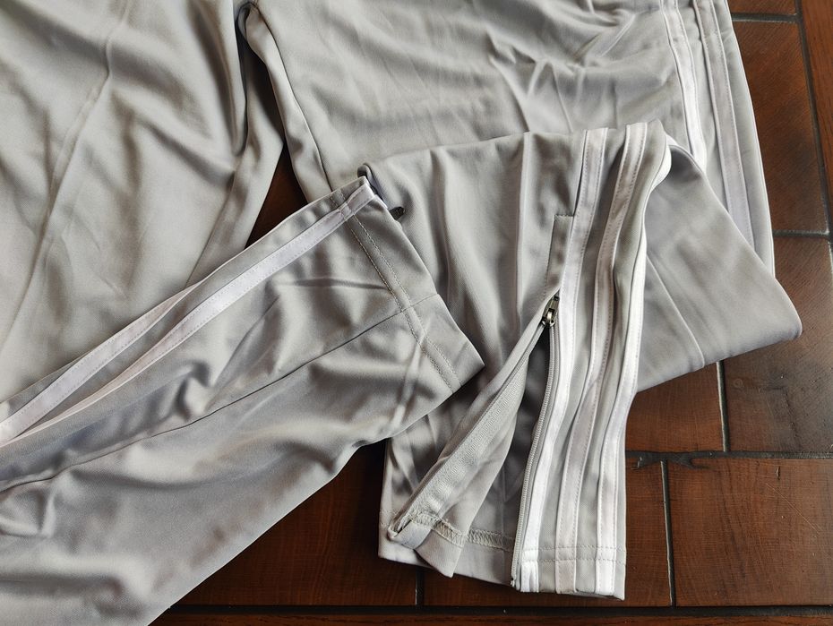 Тренировъчен футболен екип Real Madrid сезон 25/26