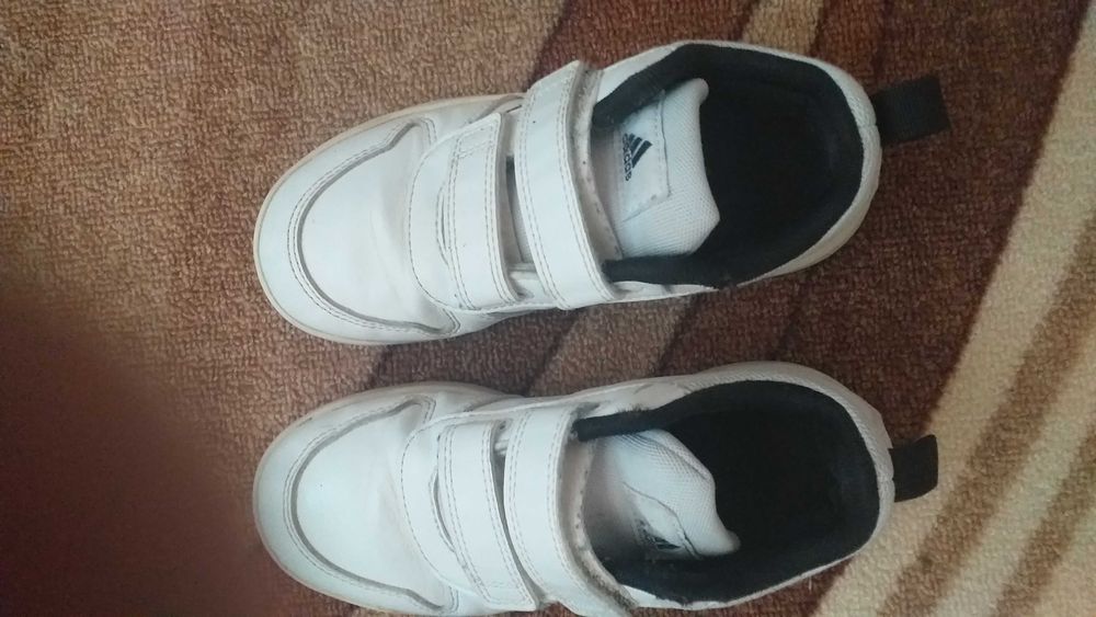 Адидас детски маратонки