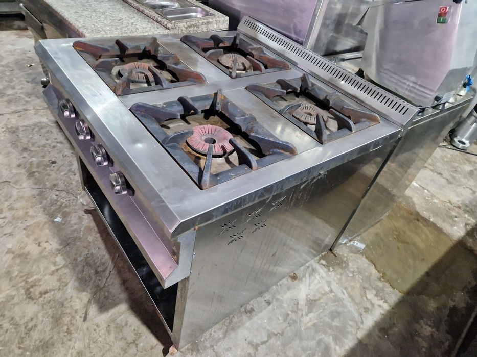 Mașina gătit 4-6 ochiuri cu sau fara banc, din inox