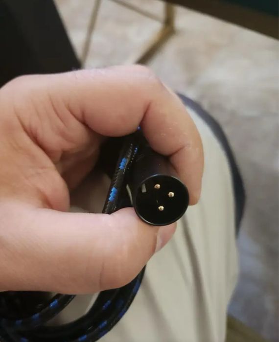 Configurez cabluri Xlr-Xlr si Xlr-Jack