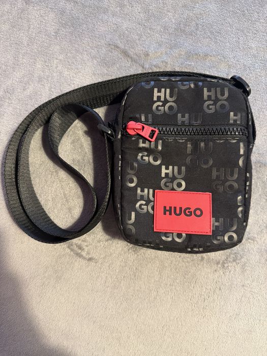 Чанта Hugo-25€,Дамска чанта DKNY-40евро