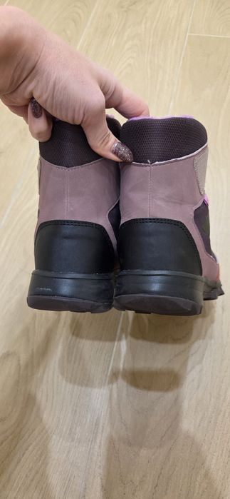 Деткки дамски 36 2/3 Adidas Terrex зимни обувки