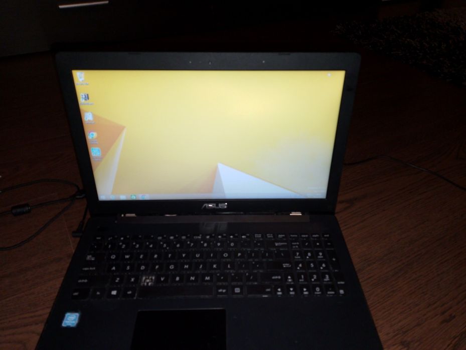 Laptop Asus x553M