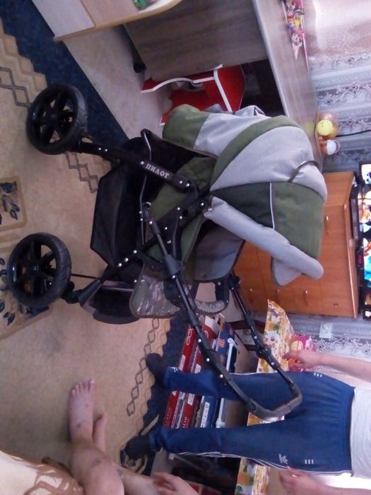 Коляска всесезонная