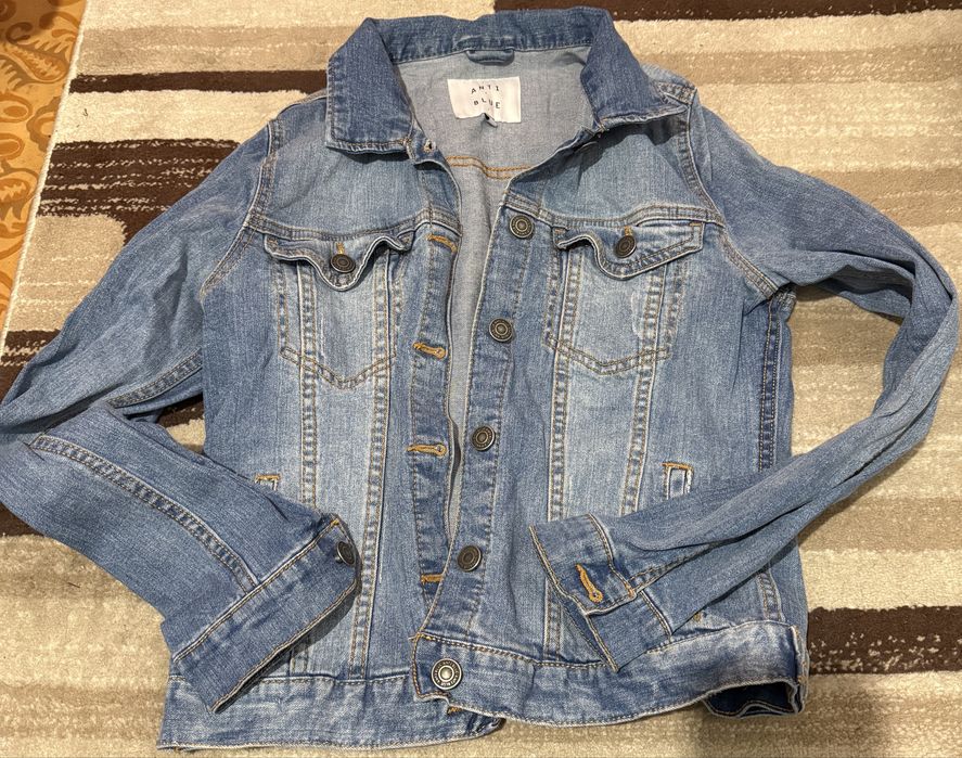 Geaca de blugi denim