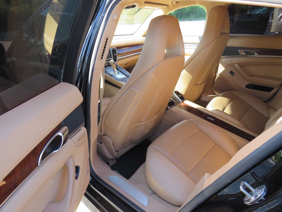 Porsche Panamera Diesel 8ZF Pano