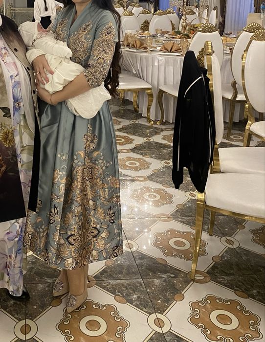 продам платье