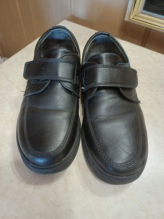 Продам туфли для мальчиков