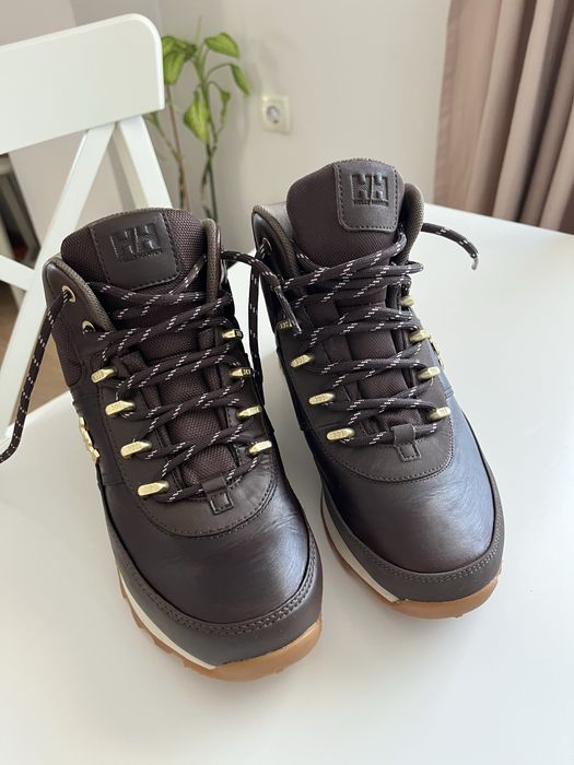 Оригинални туристически обувки Helly hansen 38 номер