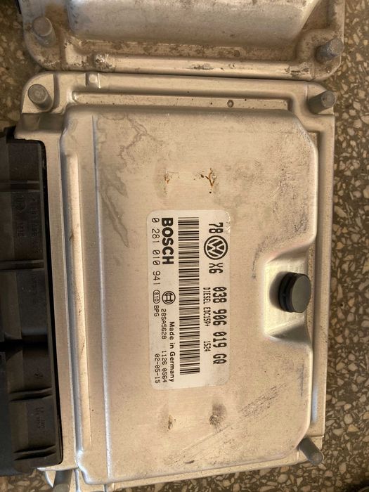 Компютър еку ecu електронен блок двигател Пасат 1.9тди 131кс AVF
