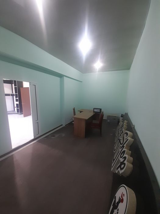 Офис магазин сотилади