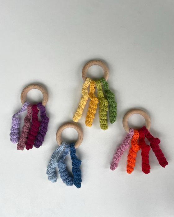 Монтесори гризалка за бебета