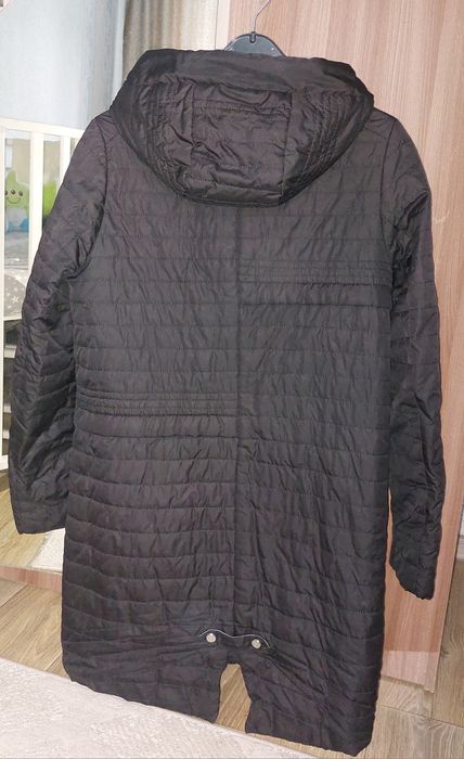 Продам осеннюю куртку