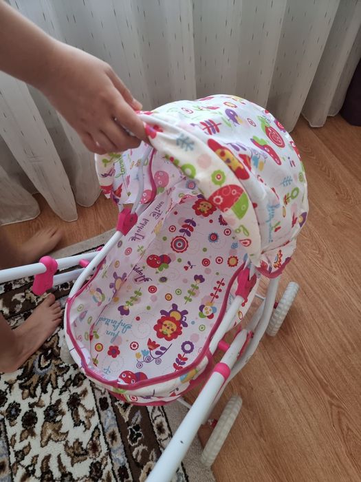 Продам коляску игрушечную большую