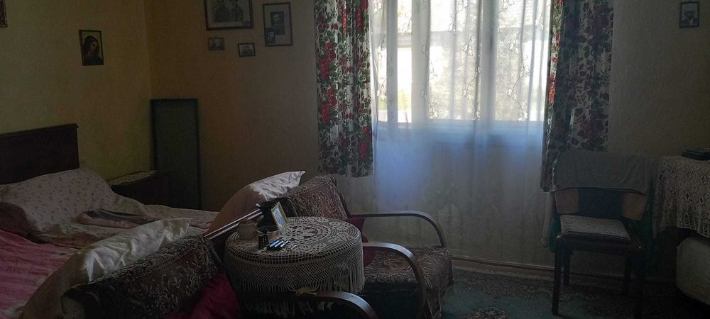 Proprietar vand casa cu teren 2.200 mp in sat Pescari (jud. Arad)