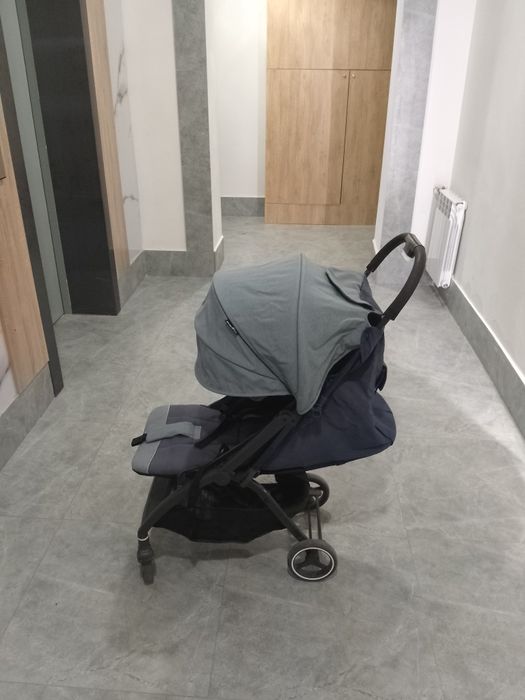 Продам коляску детскую
