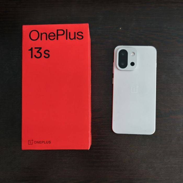 OnePlus 13s (1TB/16GB) Battery: 100%