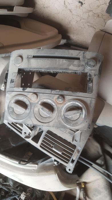 Тайота авенсис запчасти