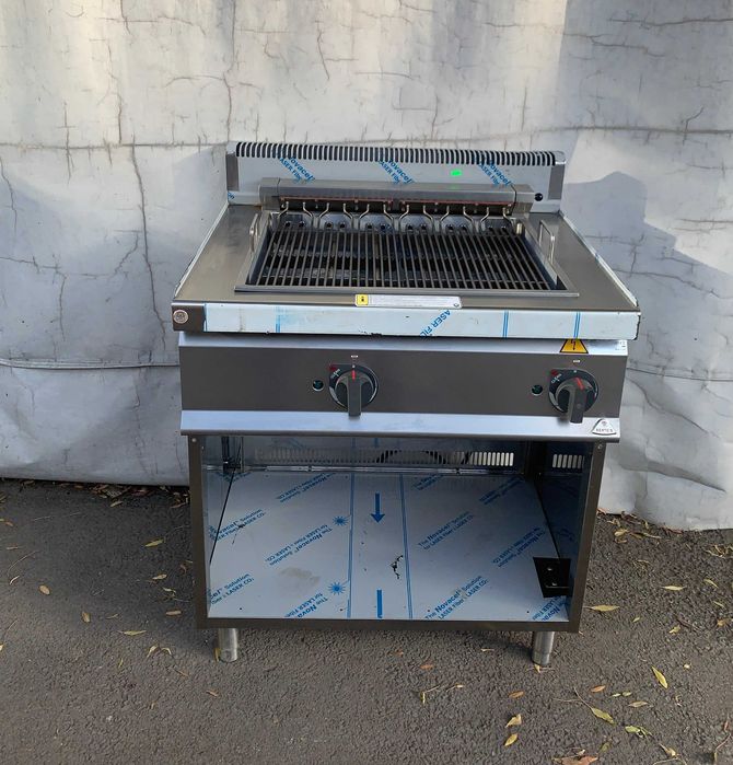 Професионална скара на ток Италия