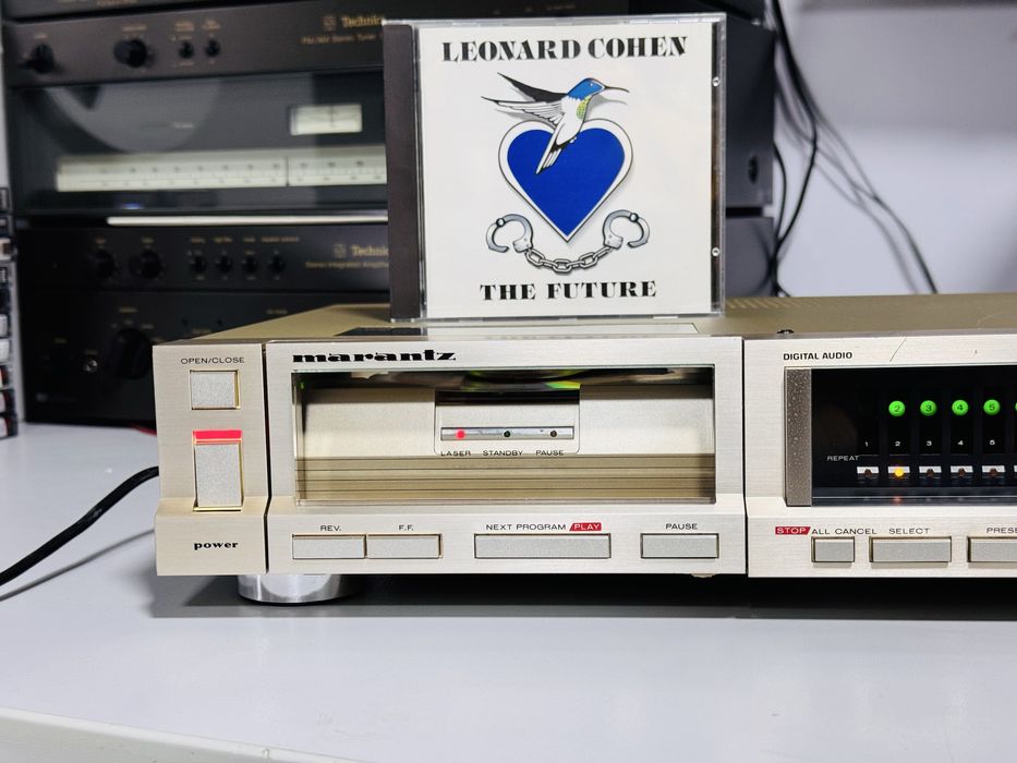 CD-player de colecție MARANTZ CD-73,sunet si design deosebit, 8 kg !