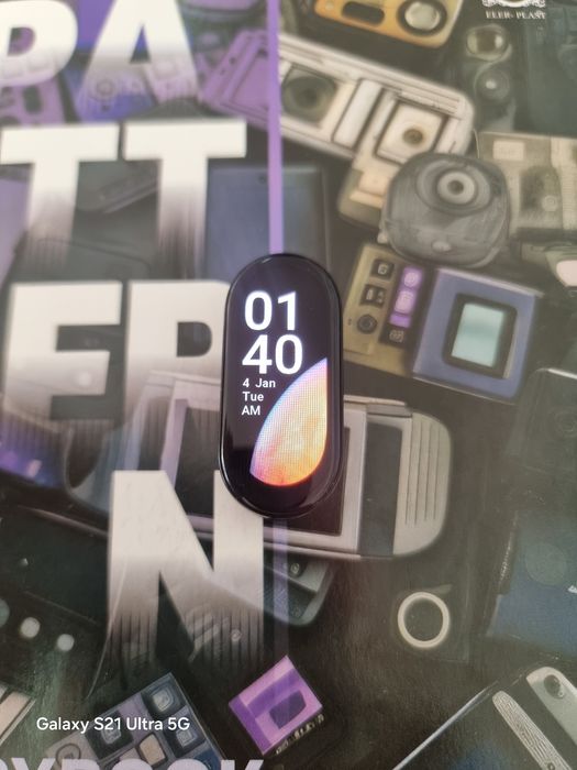 Продается смарт часы xiaomi mi band 7