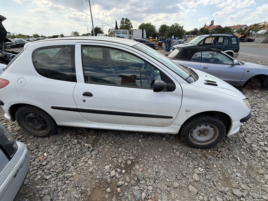 Пежо 206 1.4 HDI 68 кс  2005 г на части