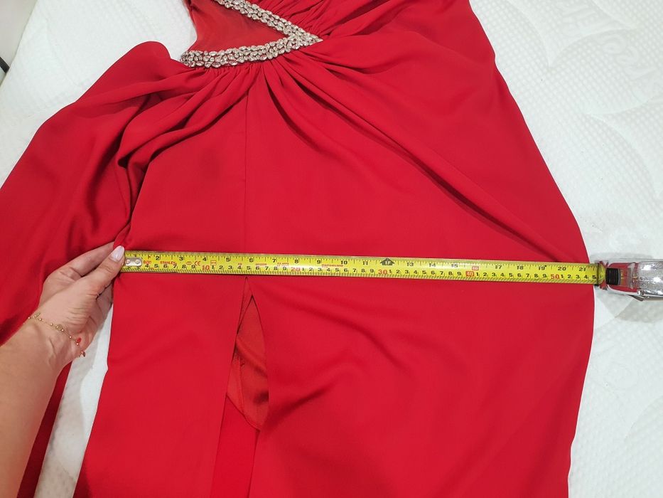 Rochie rosie cu trena nasa / ocazie / seara