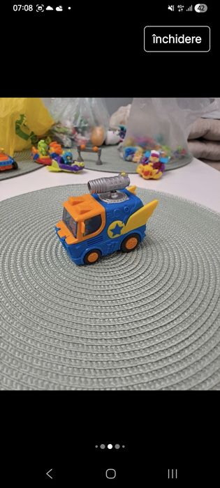 : Lot Figurine SuperThings + Vehicule (Eroi și Răufăcători)