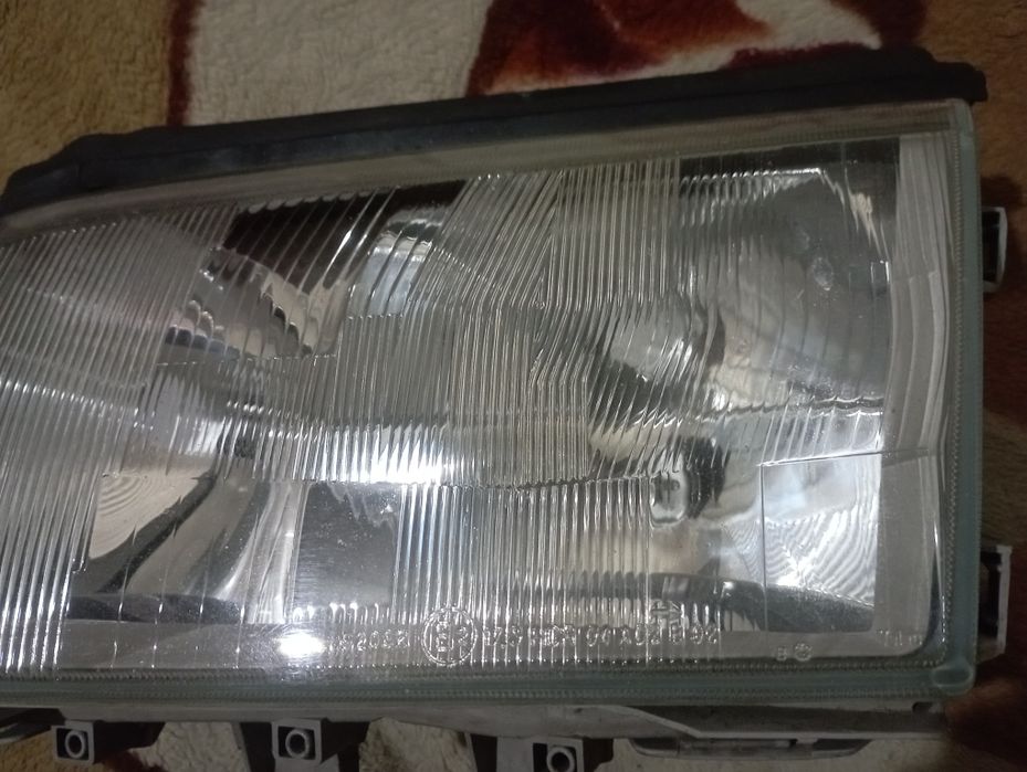 Фара на Мерседес 202 до рестайлинг