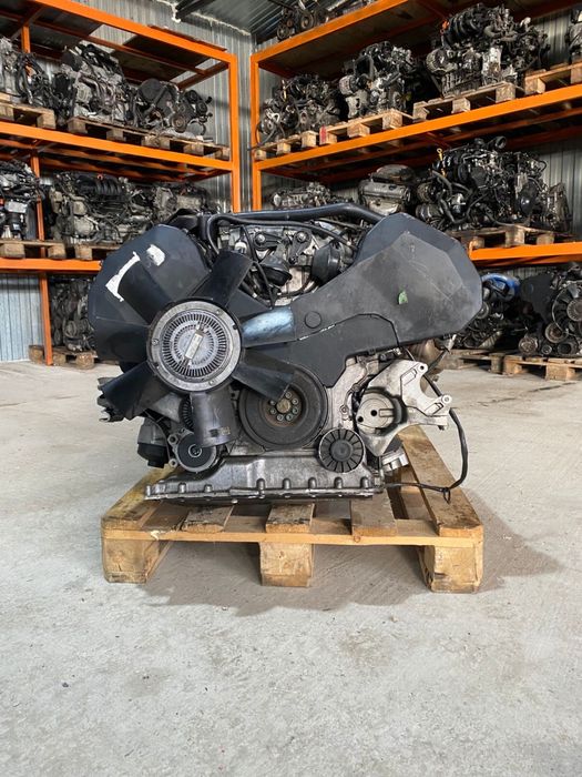 Моторы на Ауди А8 д2   4,2