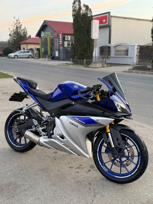 Yamaha YZF-R125 categoria A1