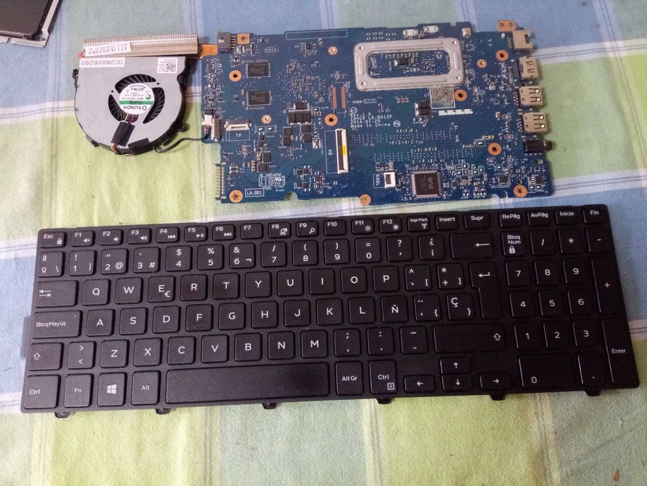 Elemente Dell Inspiron 15 5547