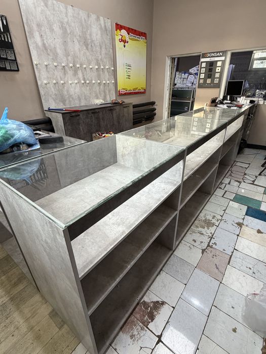 Продам торговую мебель