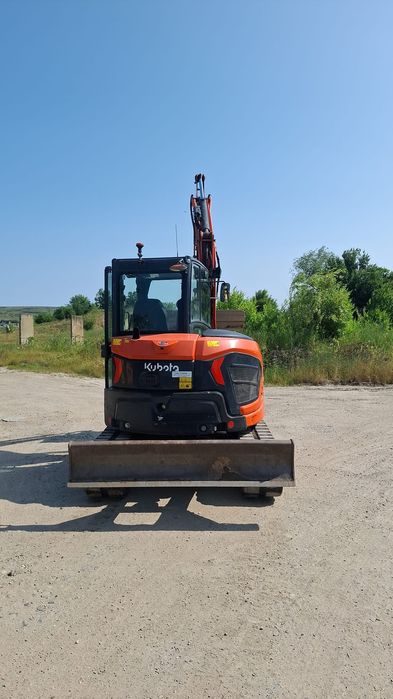 Vând excavator Kubota