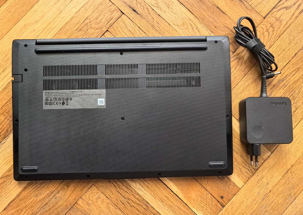 Lenovo V15 G2 Ryzen 7 5700u, 16GB Ram, 512GB Nvme