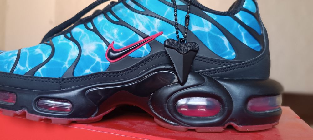 Nike TN  "Shark Attack"