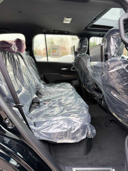 Sotuvda Toyota Land Cruiser 300  7 Mesta