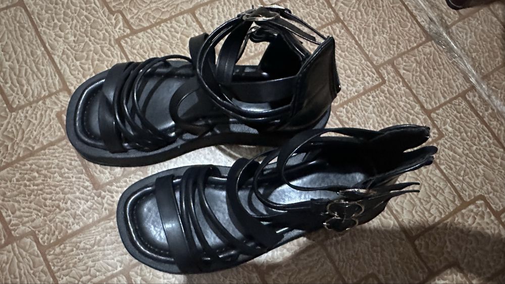 Босоножка женская обувь