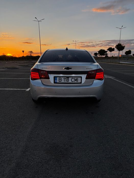 Chevrolet Cruze 1.6 benzină