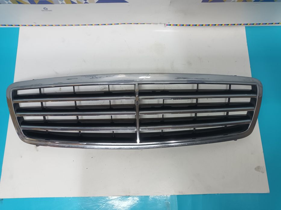 Grila capota mercedes w203 c class  black piano