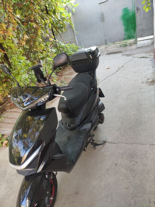 Продам скутер м12