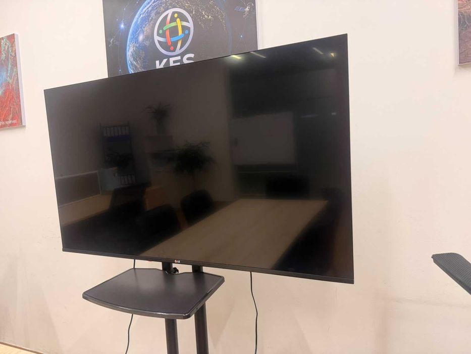 Продаётся телевизор LG 55"